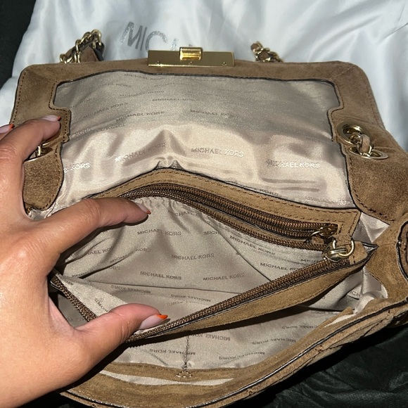 Michael Kors suede shoulder bag - Picture 13 of 16